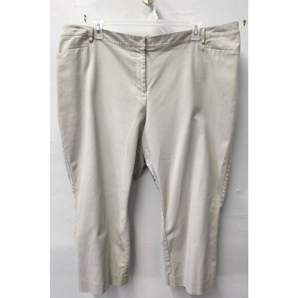 Apt. 9 Capri Pants Womens Sz 24 khaki Straight Leg Curvy Fit - Picture 3 of 10